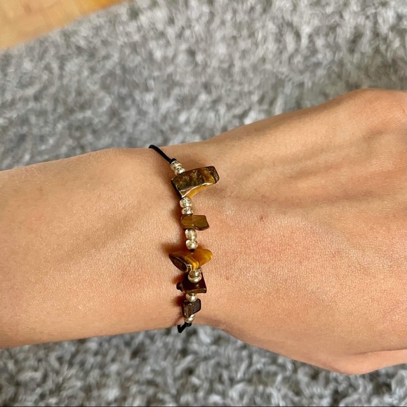 Handmade bracelet with different design and colours - Picture 5 of 14